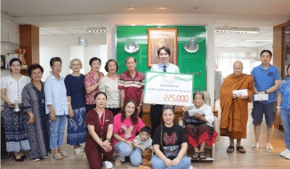 คุณวัชรีพร ตีระมาศวณิช คุณชล ไกร สิงห์ประเสริฐ พร้อมคณะ